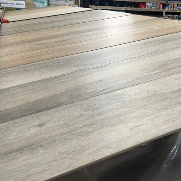 Carrelage imitation parquet - Mastock