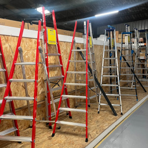 Escabeaux aluminium qualité professionnelle - Mastock