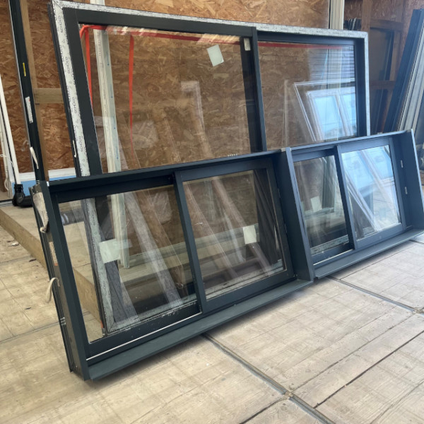 Coulissant aluminium gris anthracite - Mastock Nivillac