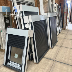 Fenêtre PVC gris anthracite - Mastock Nivillac