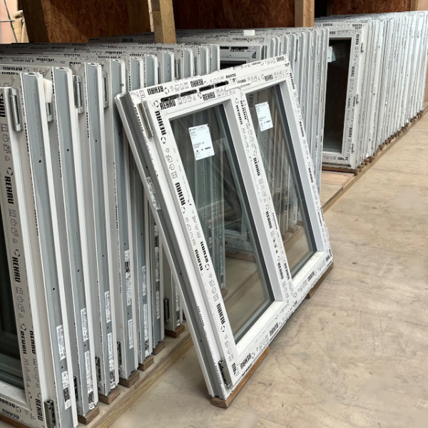 Menuiseries PVC - Mastock Nivillac