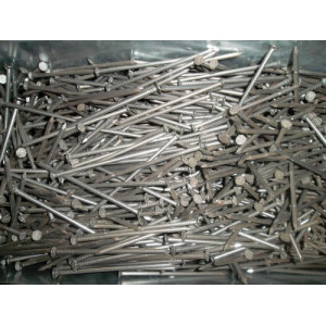 Pointes brutes têtes plates