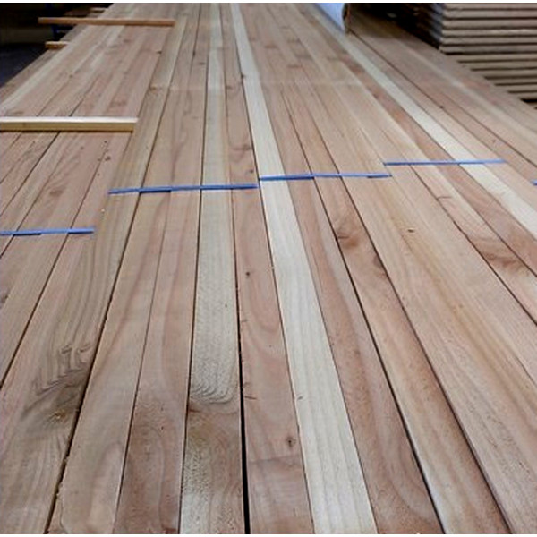 Tasseaux 30 x 30 x 3 m Tasseaux 30 x 30 x 3 m